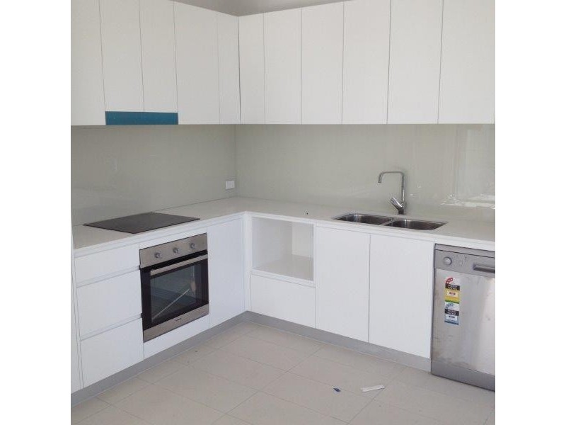 00 South Bay Drive, Varsity Lakes QLD 4227