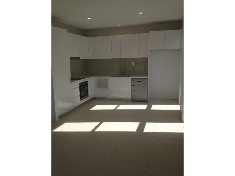 00 South Bay Drive, Varsity Lakes QLD 4227