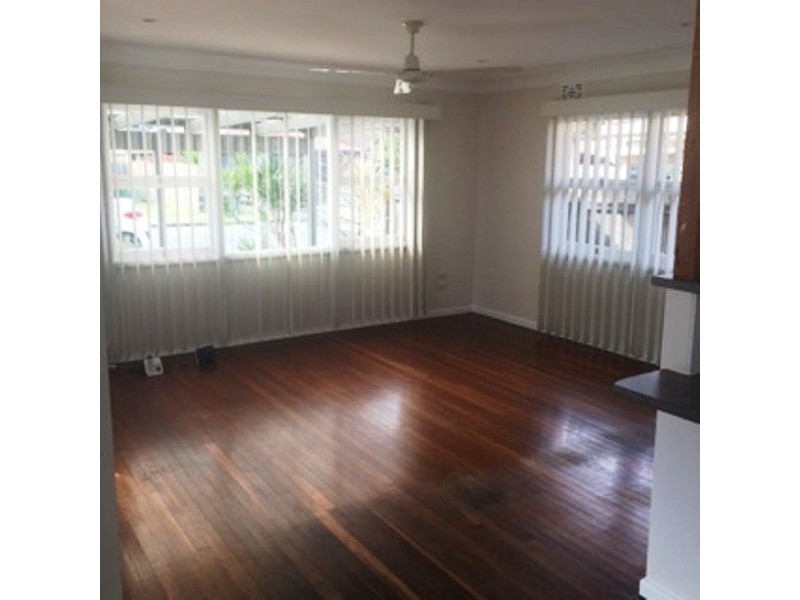 20 Molucca Ave, Palm Beach QLD 4221