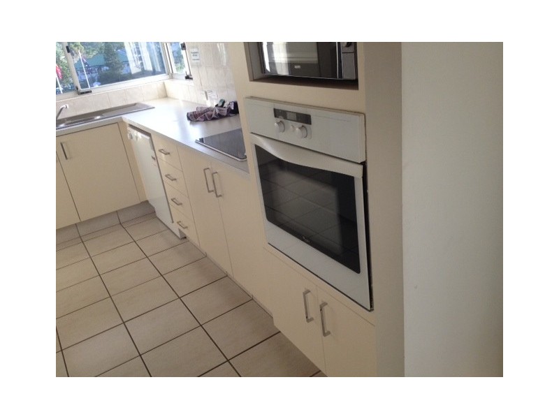 16/202 The Esplanade, Burleigh Heads QLD 4220