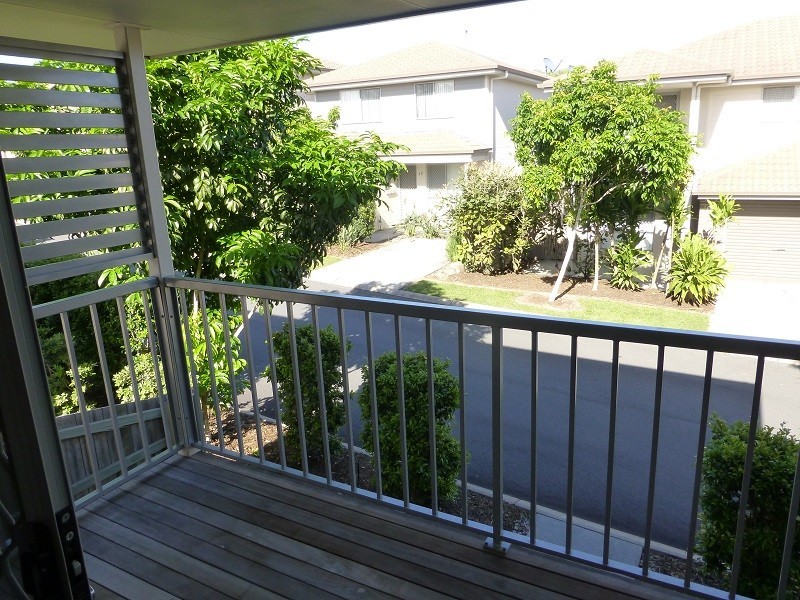 @/30 Carmarthen Circuit, Pacific Pines QLD 4211