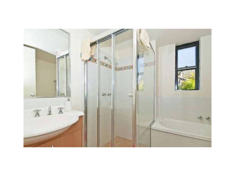 18/4 Mawarra Street, Palm Beach QLD 4221