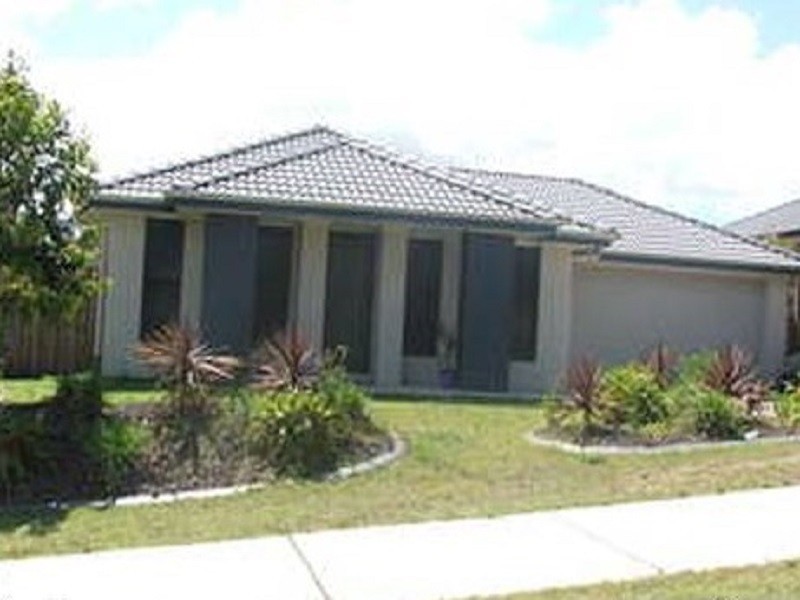 261 Universal street, Oxenford QLD 4210