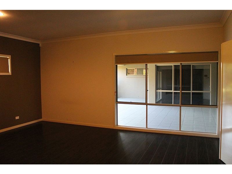 7 Meadow Court, Maudsland QLD 4210