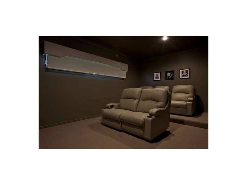 7 Meadow Court, Maudsland QLD 4210