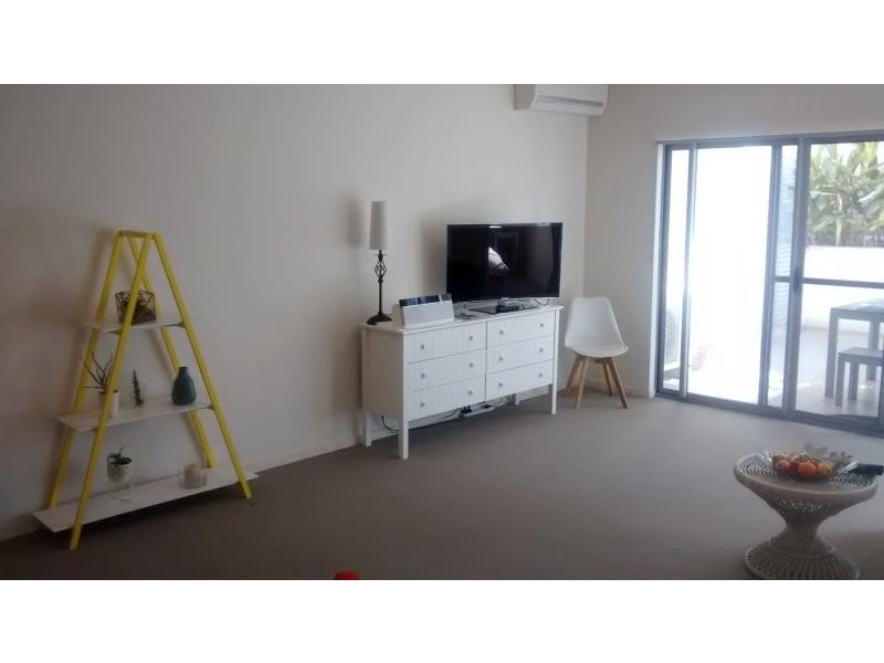 6/4-6 Lockhart Street, Woolloongabba QLD 4102