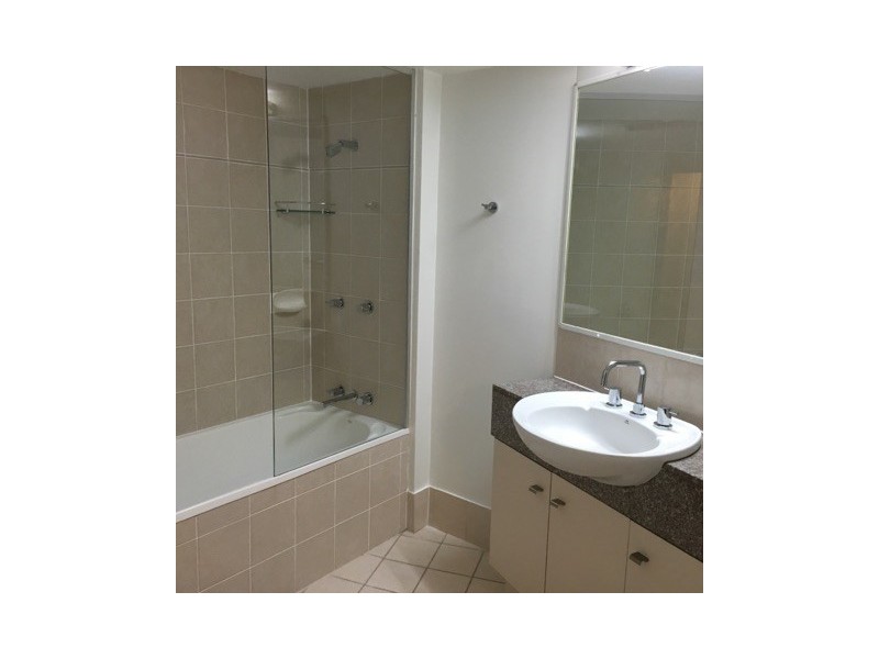 12/236 River Terrace, Kangaroo Point QLD 4169