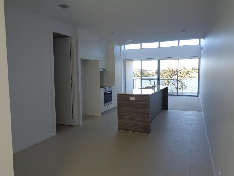 52/29-49 Varsity Parade, Varsity Lakes QLD 4227