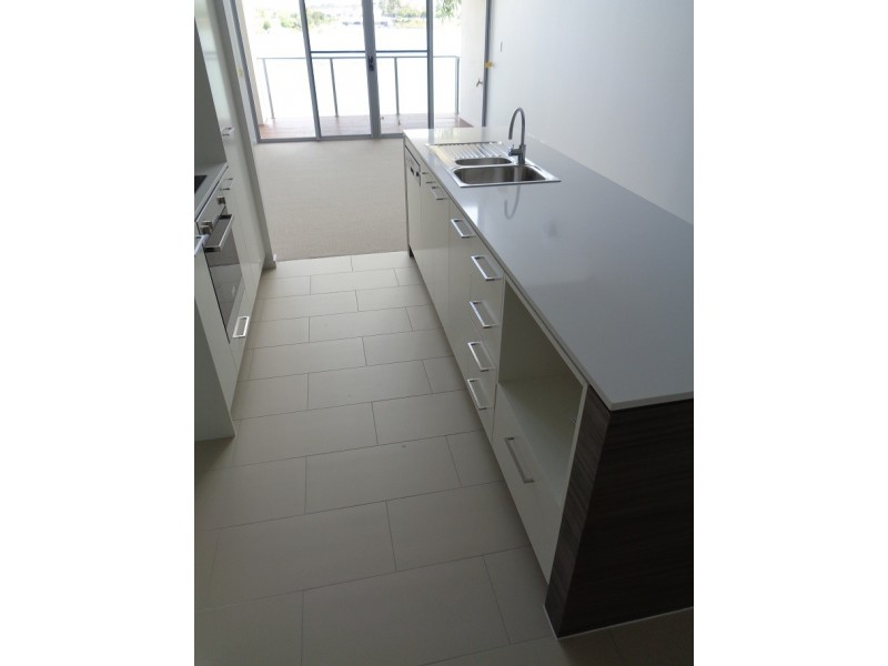 52/29-49 Varsity Parade, Varsity Lakes QLD 4227