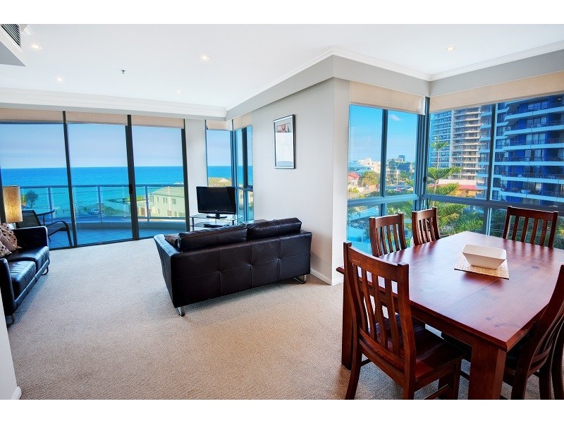 5 Woodroffe Ave, Main Beach QLD 4217