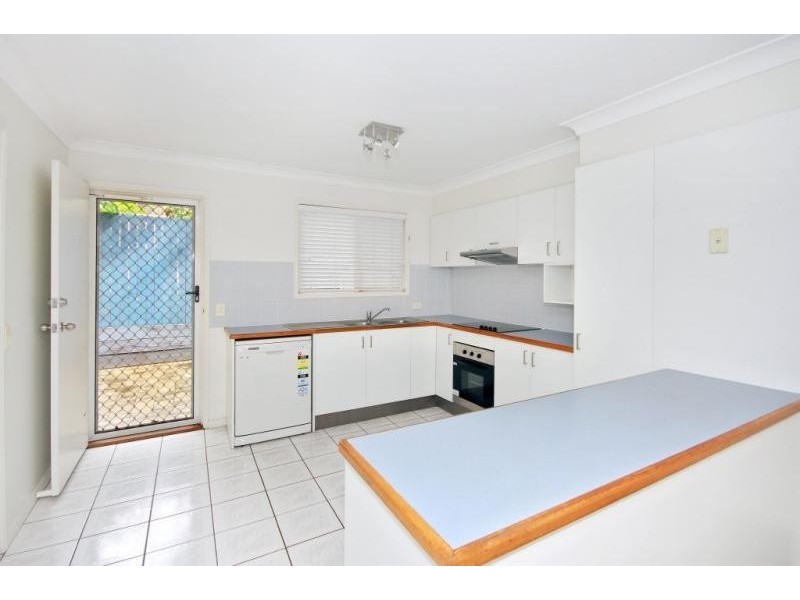 11 Railway Street, Mudgeeraba QLD 4213