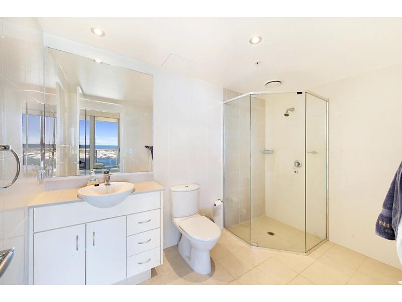 805/1 Como Crescent, Southport QLD 4215