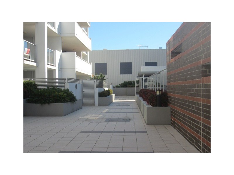 S16/8 Cordelia st, South Brisbane QLD 4101