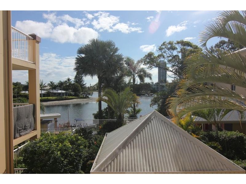 30/19 Taylor Street, Biggera Waters QLD 4216