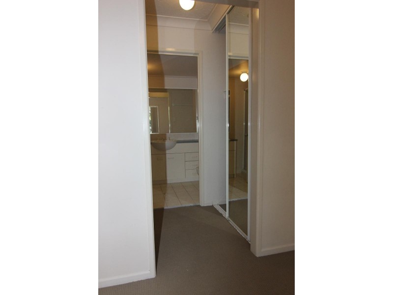 30/19 Taylor Street, Biggera Waters QLD 4216