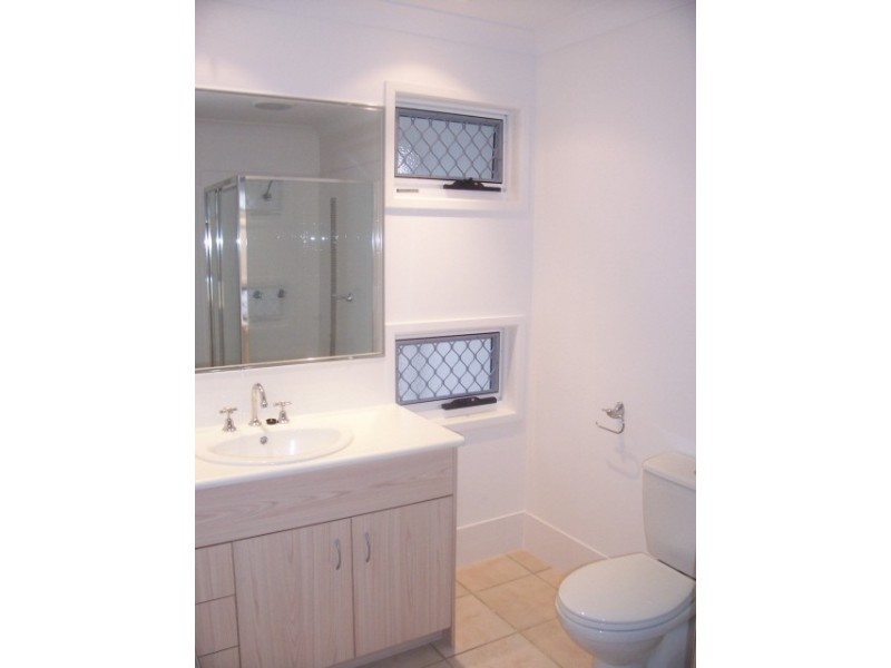 8/29 Lachlan Drive, Wakerley QLD 4154