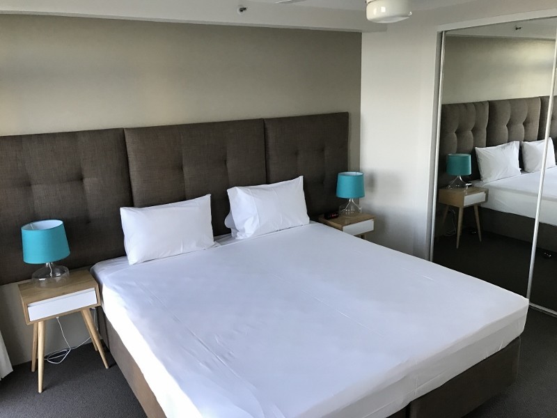 1045/2633 Gold Coast Highway, Broadbeach QLD 4218