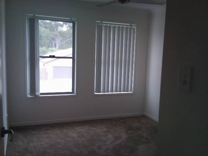 2/2 Marks Drive, Varsity Lakes QLD 4227