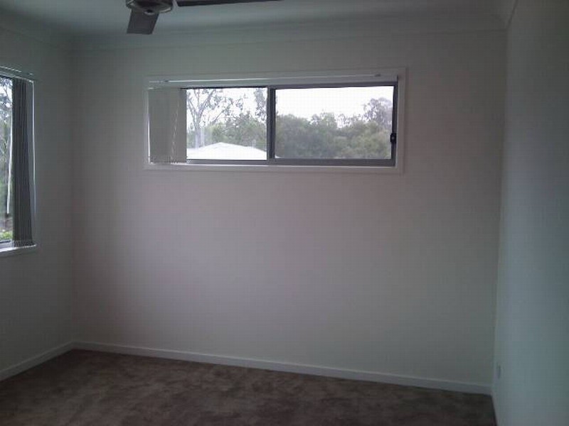 2/2 Marks Drive, Varsity Lakes QLD 4227