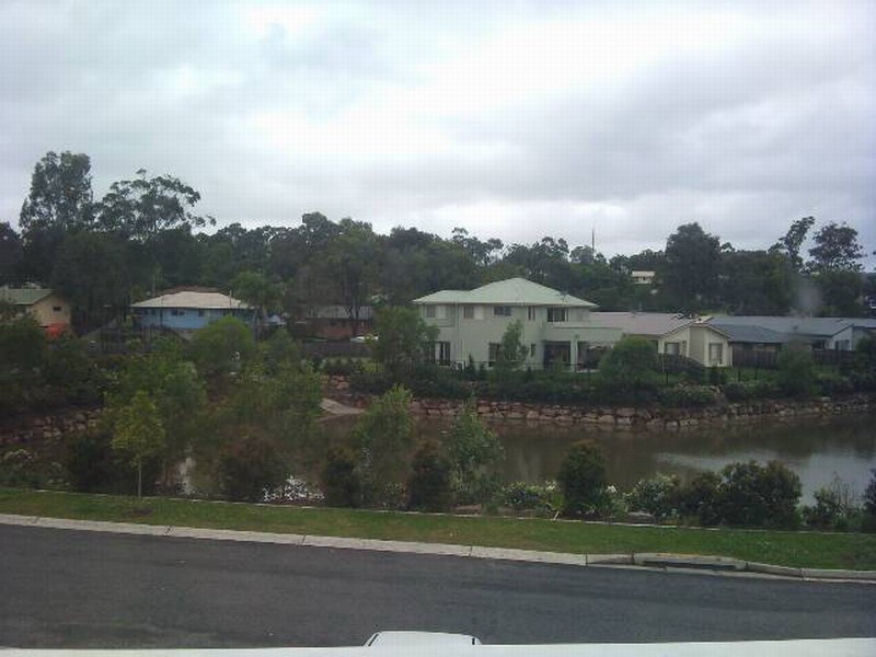 2/2 Marks Drive, Varsity Lakes QLD 4227
