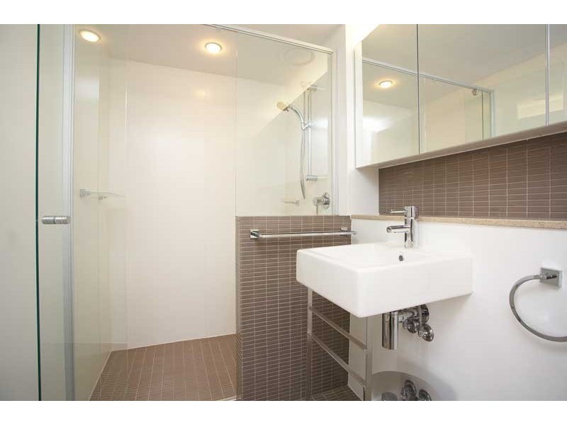 2421/40 Merrivale Street, South Brisbane QLD 4101