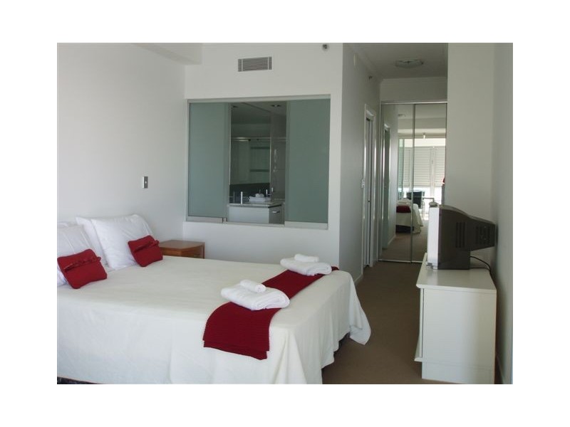 300 Marine Parade, Labrador QLD 4215