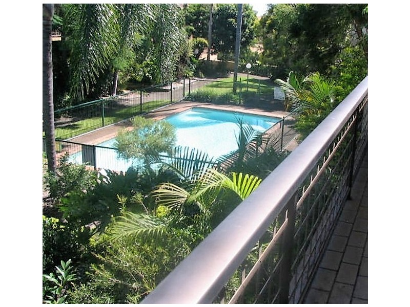 111 Markeri Street, Mermaid Waters QLD 4218