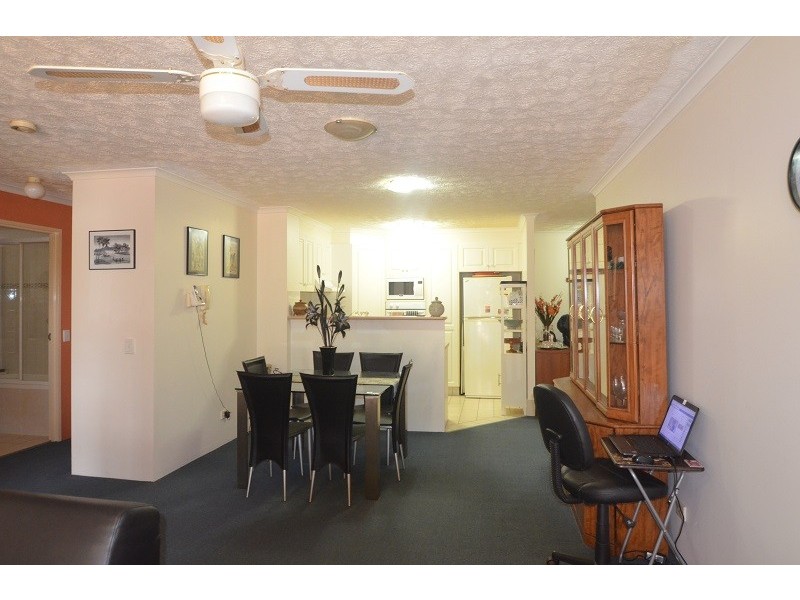 36 Alexandra Avenue, Mermaid Beach QLD 4218