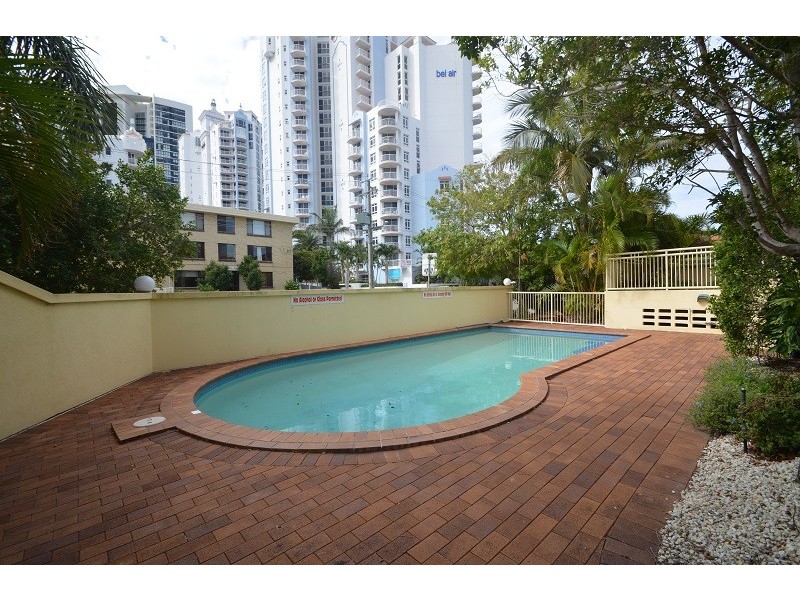36 Alexandra Avenue, Mermaid Beach QLD 4218