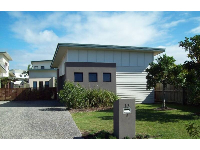 2/13 Catalina Drive, Mudjimba QLD 4564