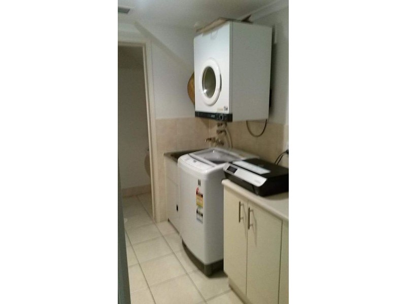 10/81 Boykambil Esp Nth, Hope Island QLD 4212