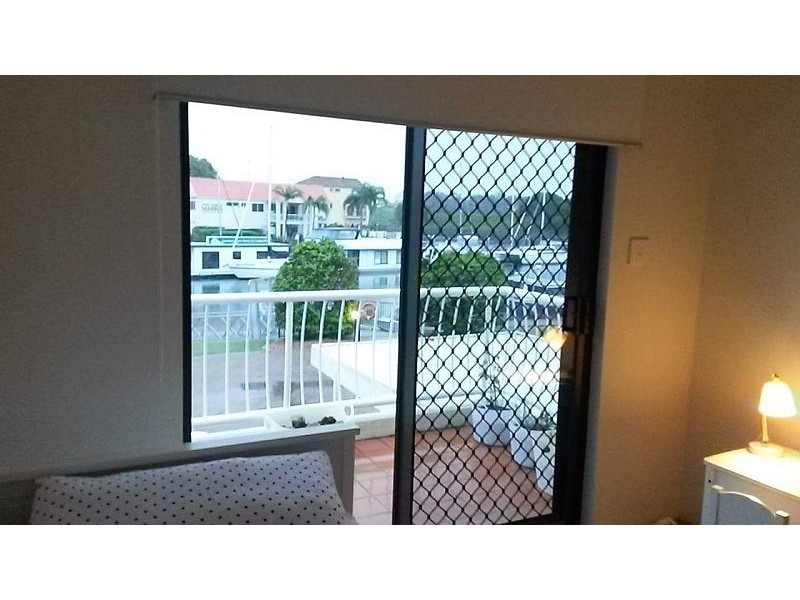 10/81 Boykambil Esp Nth, Hope Island QLD 4212