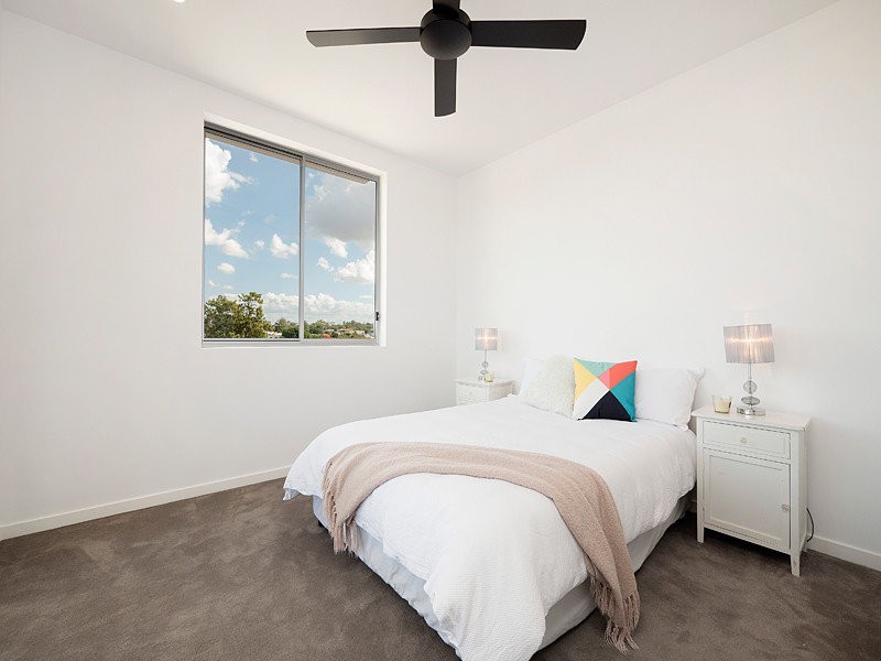 18/1057 Wynnum Road, Cannon Hill QLD 4170