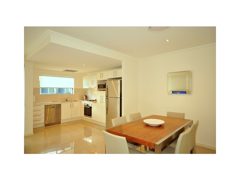 U206/23 Robinson Place, Kelvin Grove QLD 4059