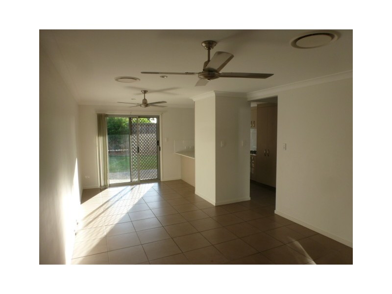 86 Carselgrove Ave, Fitzgibbon QLD 4018