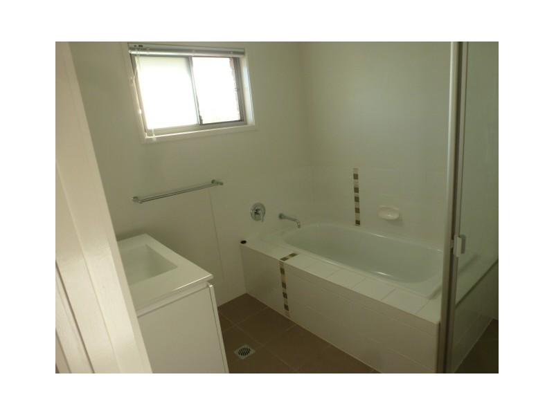 86 Carselgrove Ave, Fitzgibbon QLD 4018