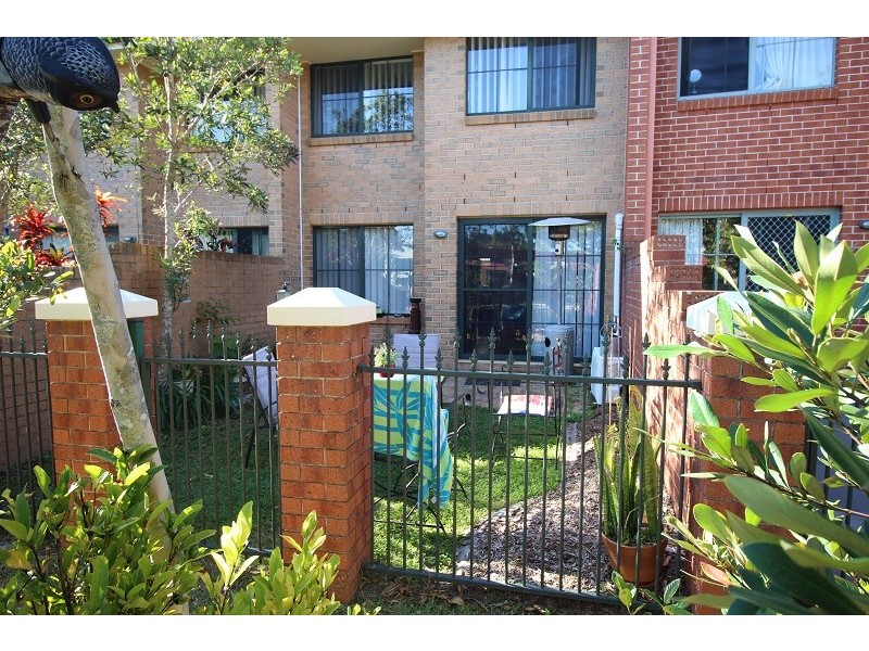 31/18 Tallebudgeera Creek Rd,, Burleigh Heads QLD 4220