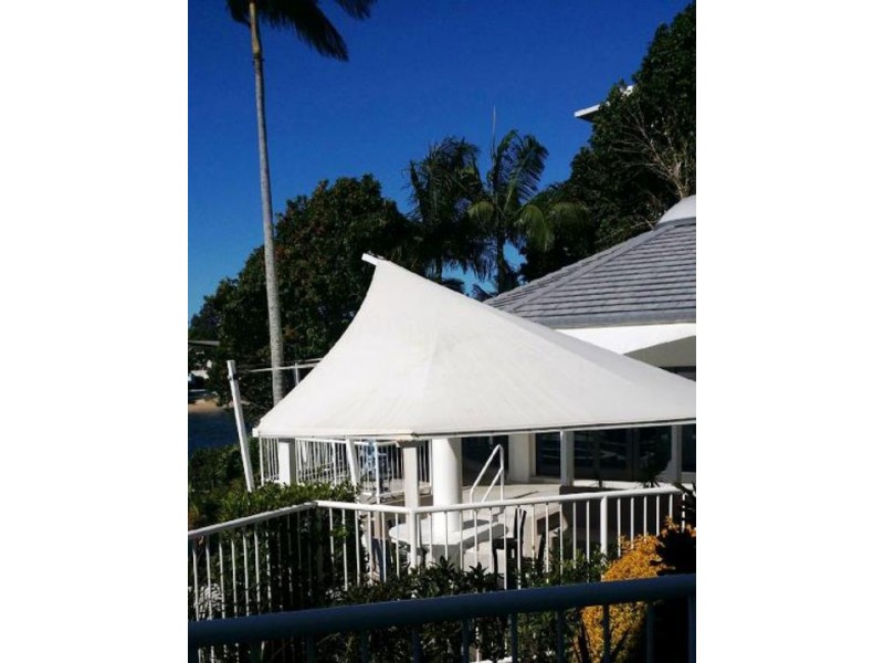 1/11 EADY AVENUE, Broadbeach Waters QLD 4218