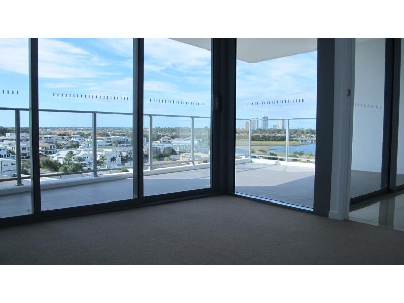 15 COMPASS DRIVE, Biggera Waters QLD 4216