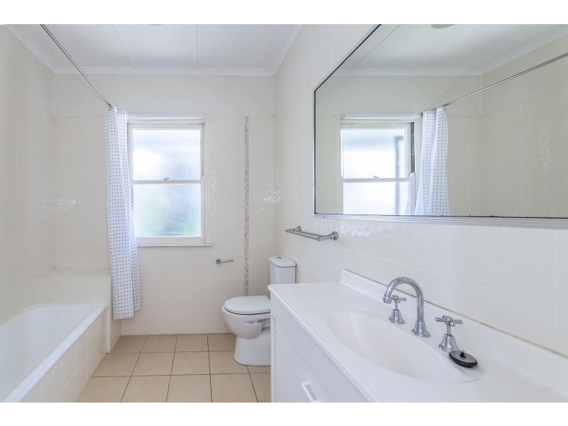 32 Curwen Tce, Chermside QLD 4032