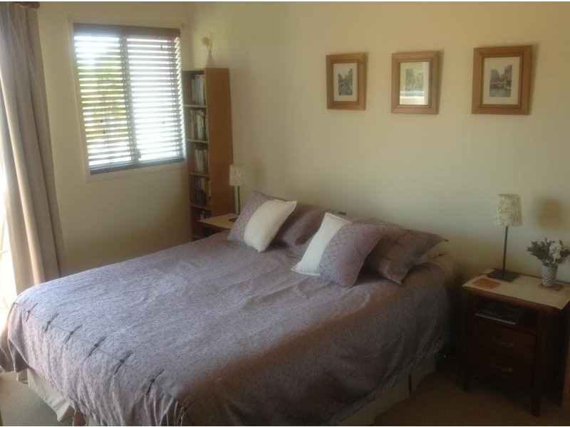 11 Madang Crescent, Runaway Bay QLD 4216