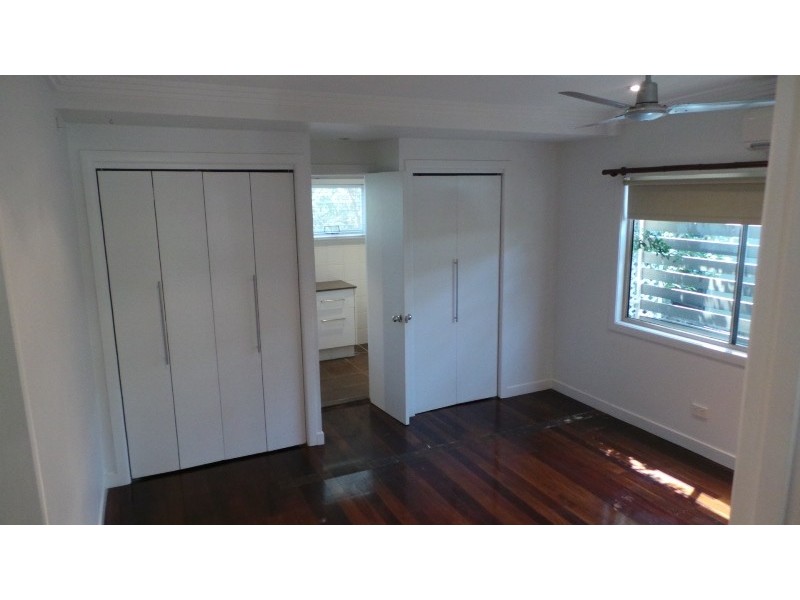 */10 Brooke, Southport QLD 4215