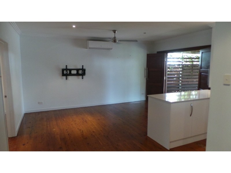*/10 Brooke, Southport QLD 4215