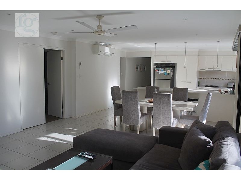 4 Goolwa Court, Pimpama QLD 4209