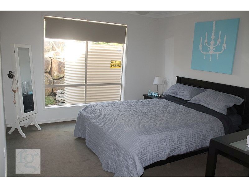 4 Goolwa Court, Pimpama QLD 4209