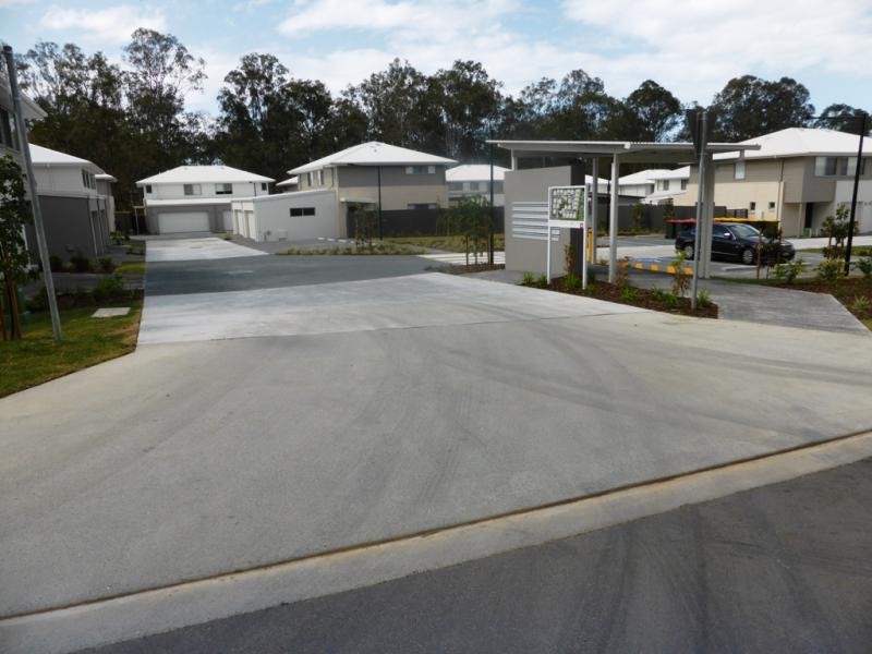 23/20 Eminence Lane, Bridgeman Downs QLD 4035