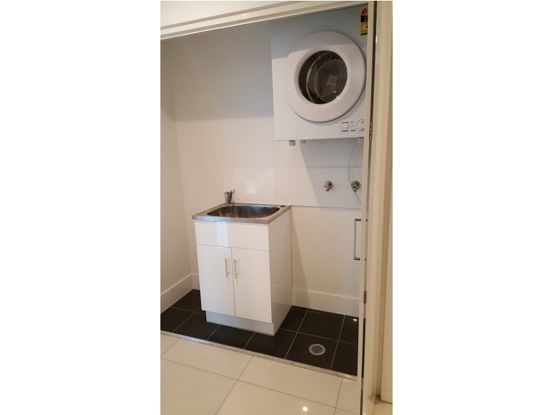 @/5 Harbour Side Court, Biggera Waters QLD 4216