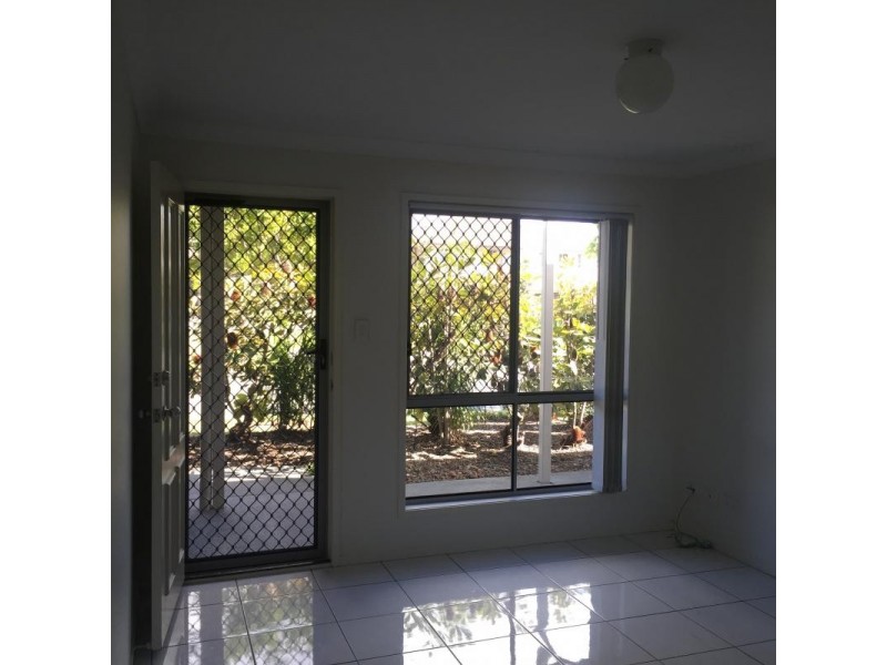 %/30 Carmarthen Circuit, Pacific Pines QLD 4211