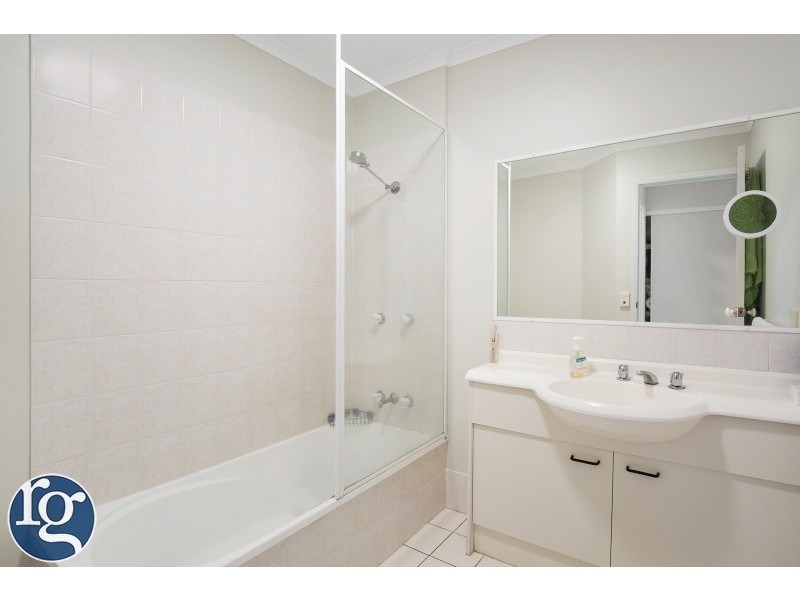 51/643 Pine Ridge Road, Biggera Waters QLD 4216