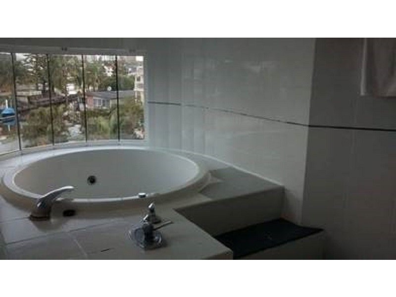 7 Mallana St, Surfers Paradise QLD 4217